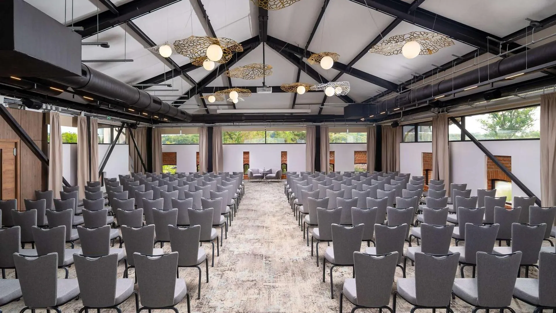 Mercure Conacul Cozieni Pasarea Romania