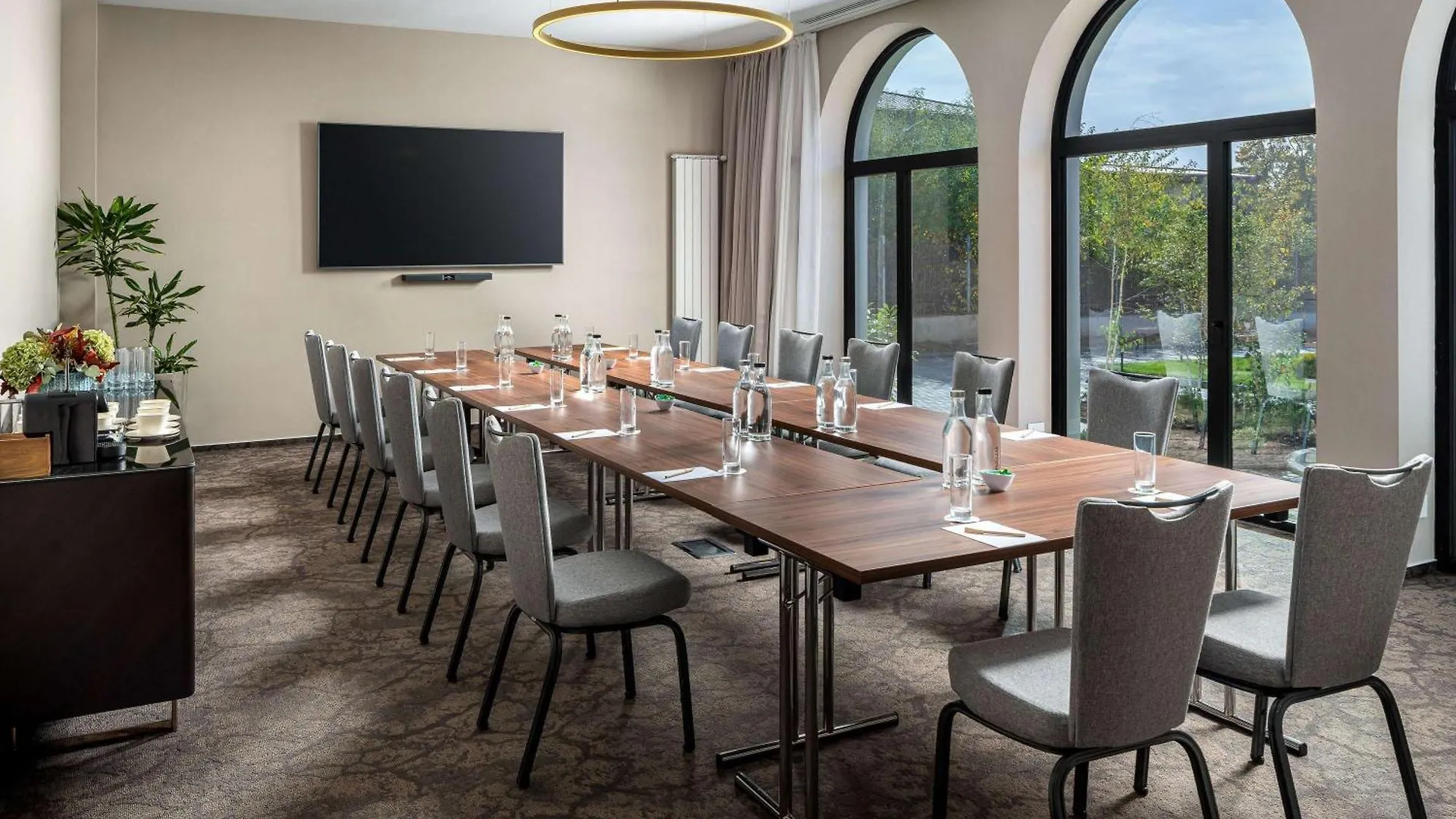 Mercure Conacul Cozieni Pasarea Hotel