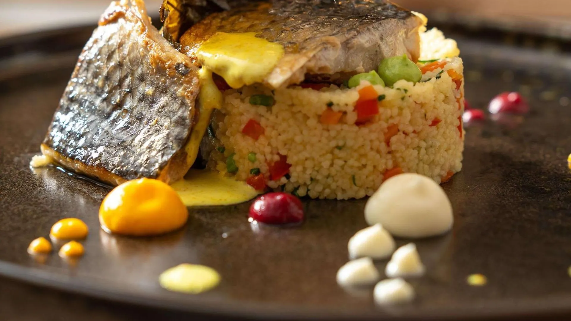 Mercure Conacul Cozieni Pasarea