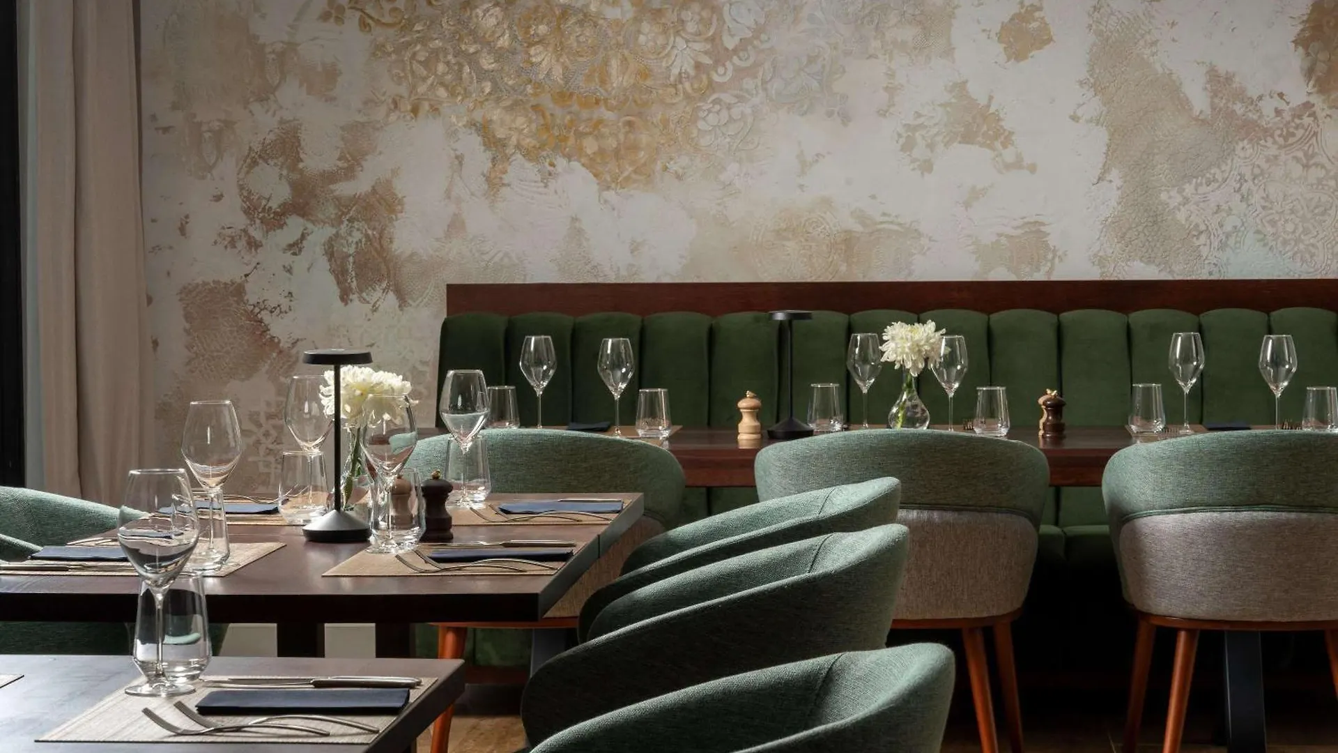 Mercure Conacul Cozieni Pasarea 4*,  ルーマニア
