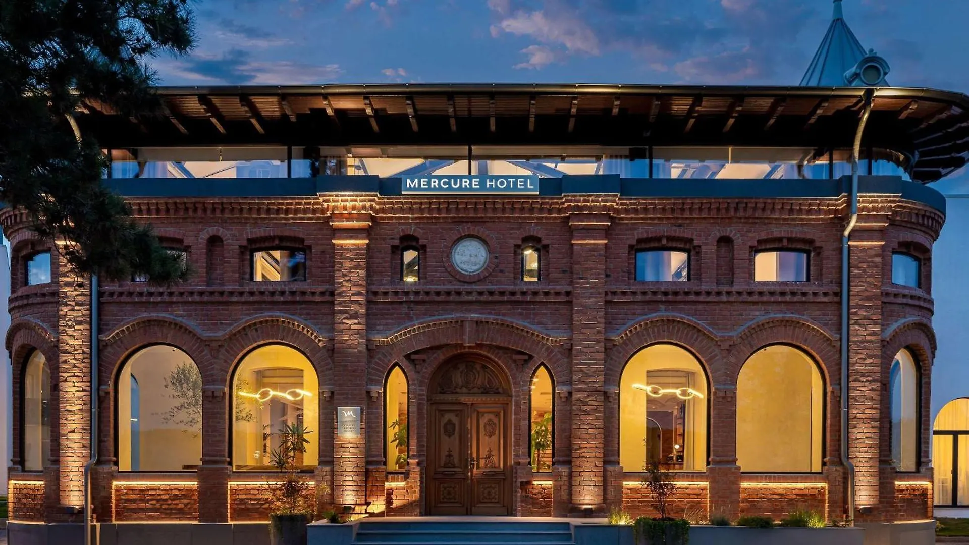 Mercure Conacul Cozieni Pasarea 4*,