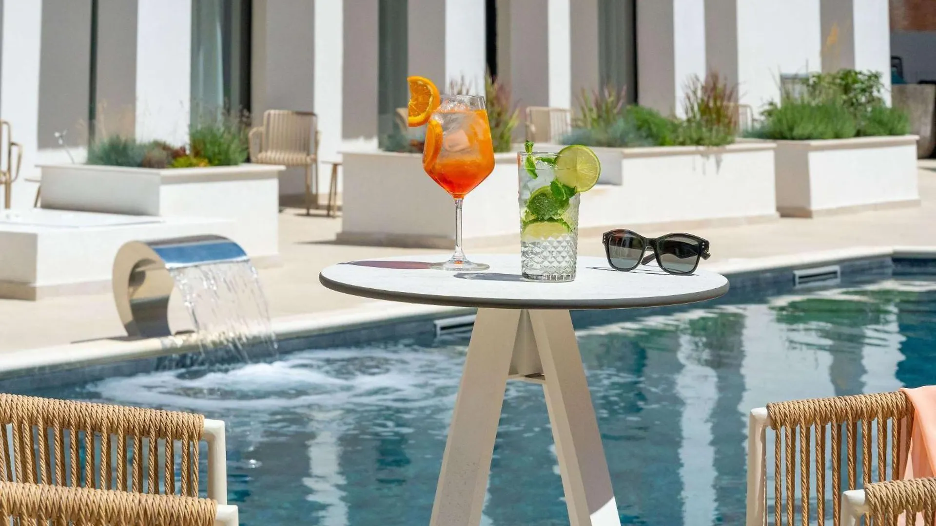 ホテル Mercure Conacul Cozieni Pasarea
