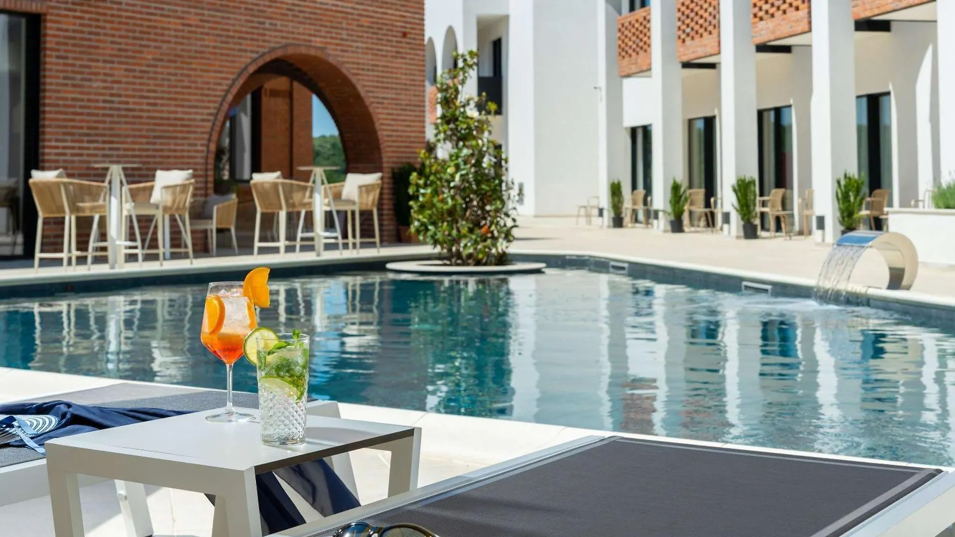 **** ホテル Mercure Conacul Cozieni Pasarea ルーマニア